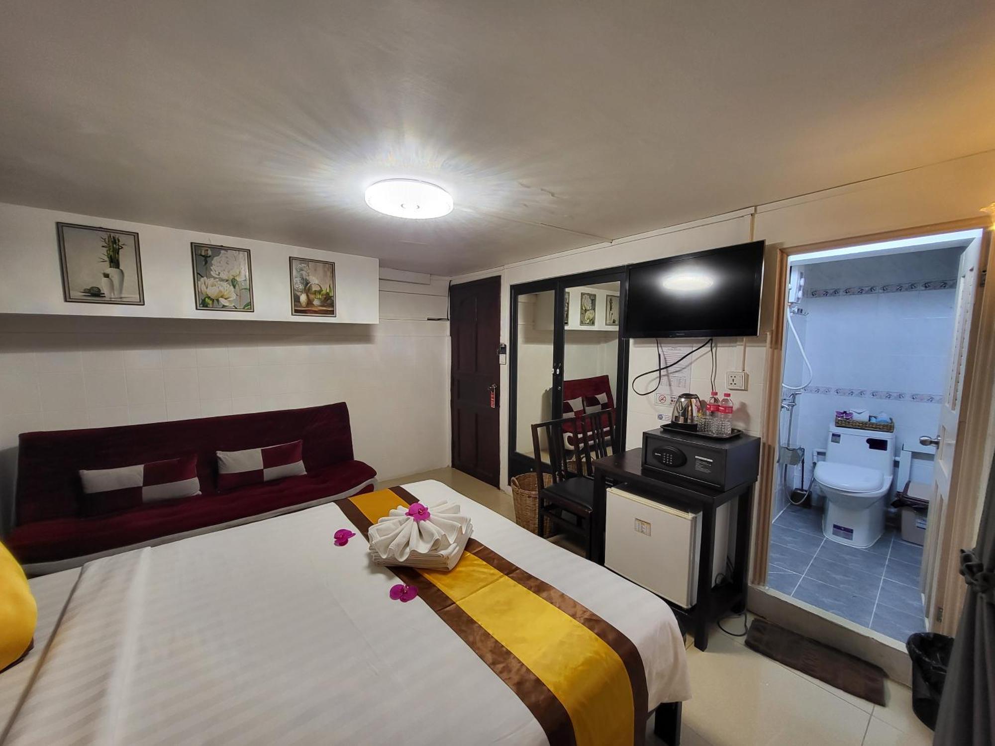 Sun Chakra Boutique Hotel Phnom Penh Luaran gambar