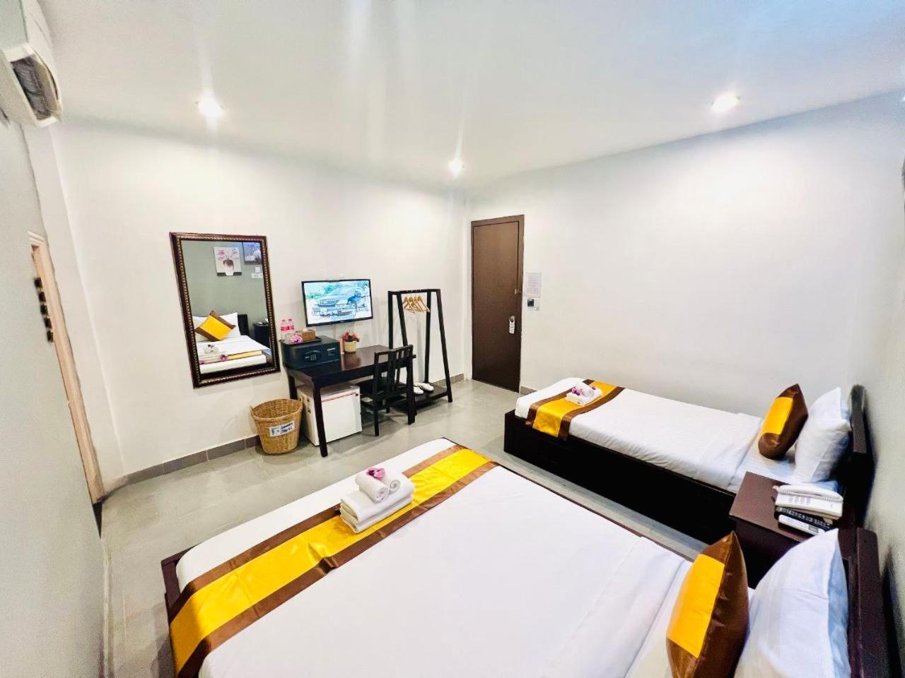 Sun Chakra Boutique Hotel Phnom Penh Luaran gambar